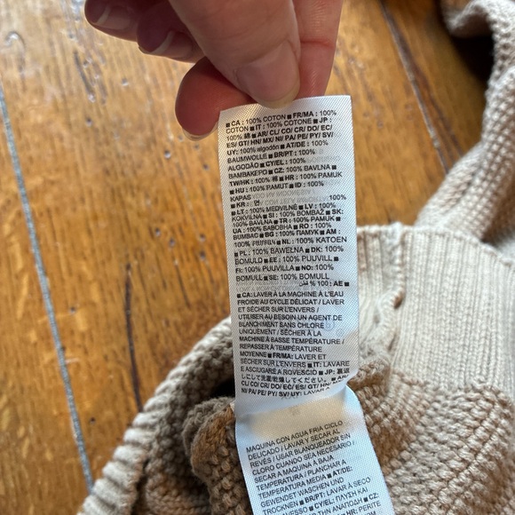 GAP Tan Crew Neck Sweater with Cable Knit Design - Picture 7 of 7